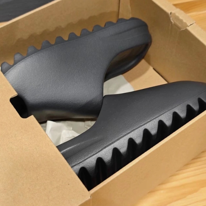 New Adidas Yeezy Slide HQ6448 Onyx Unisex Slipper Outdoor Sandal Without Box
