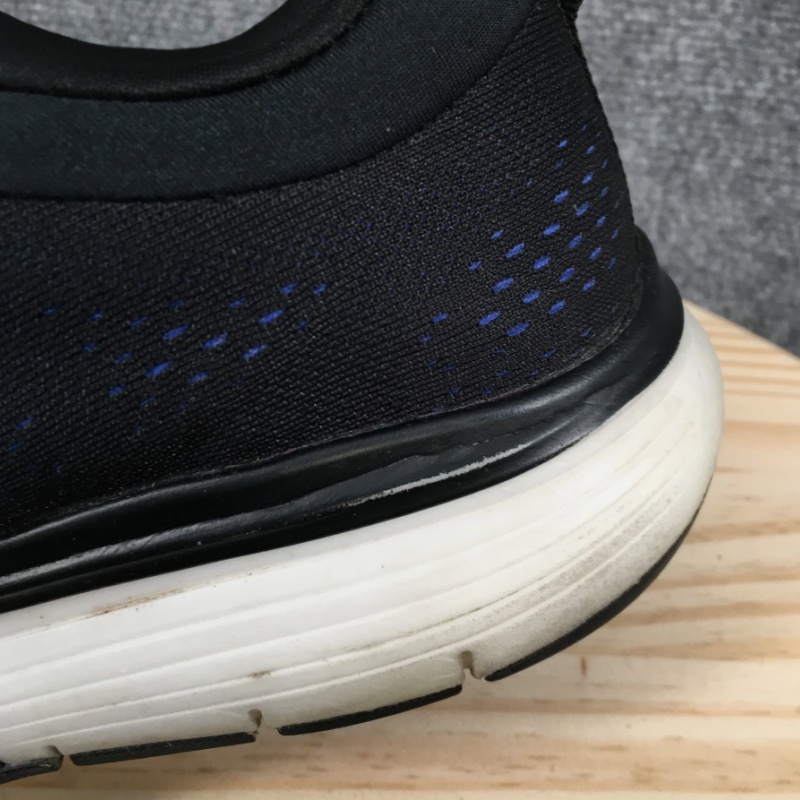 Skechers Shoes Mens 10.5 GO WALK Workout Walker-Outpace Sneakers Black Blue